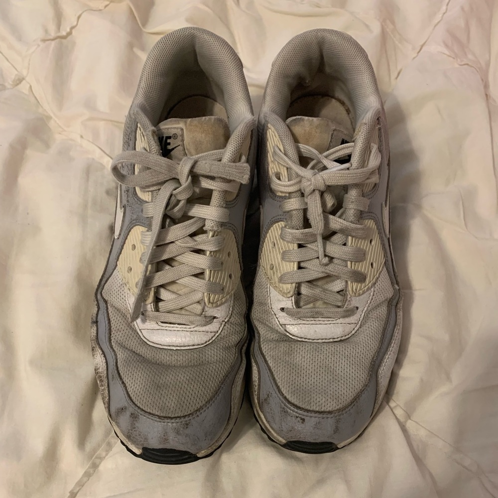 Nike air maxes